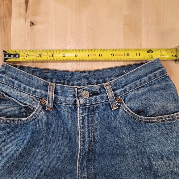 Vintage 1990s Levi's 505 Womens Jeans Size 12 Med Wash Mid Rise USA Classic West - Picture 7 of 16